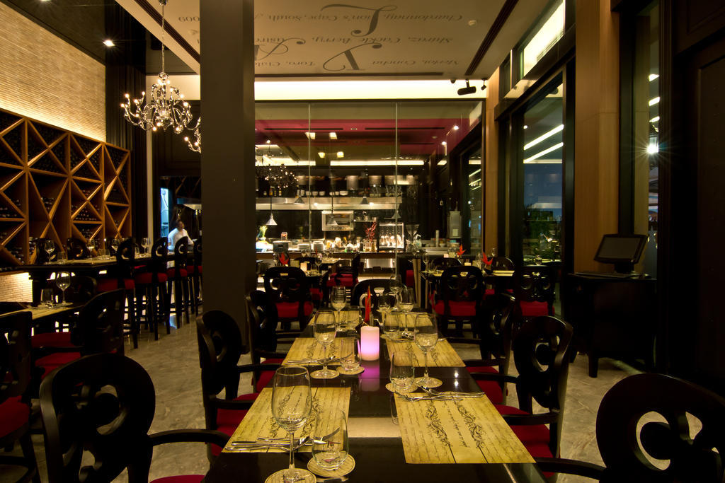 Tsix5 Hotel Pattaya Luaran gambar